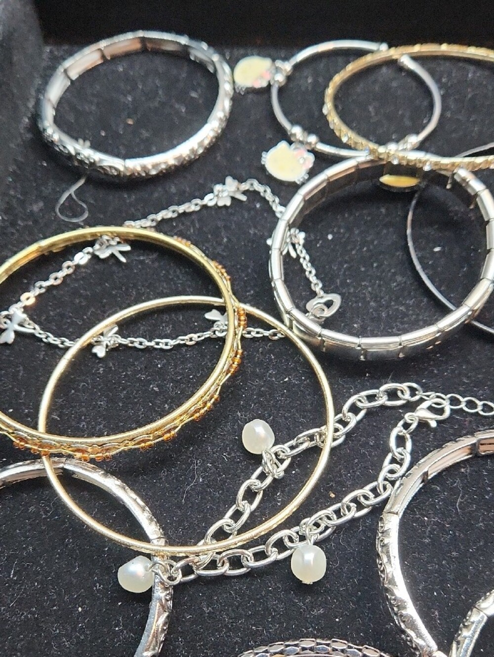Mixed Bracelet & Necklace Jewelry Lot - Gold, Silver, and Natural Tones - Picture 10 of 15